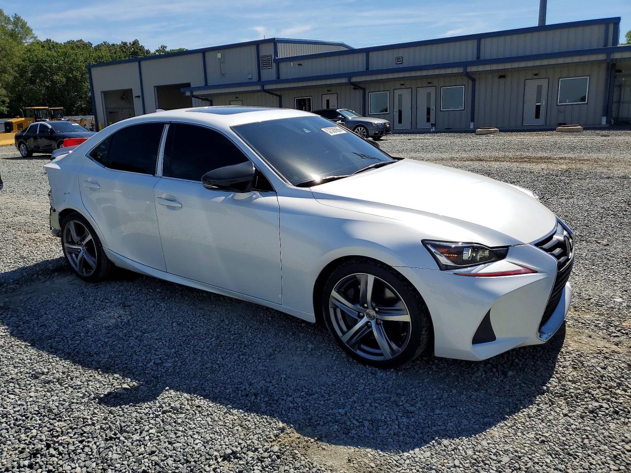2017 LEXUS IS