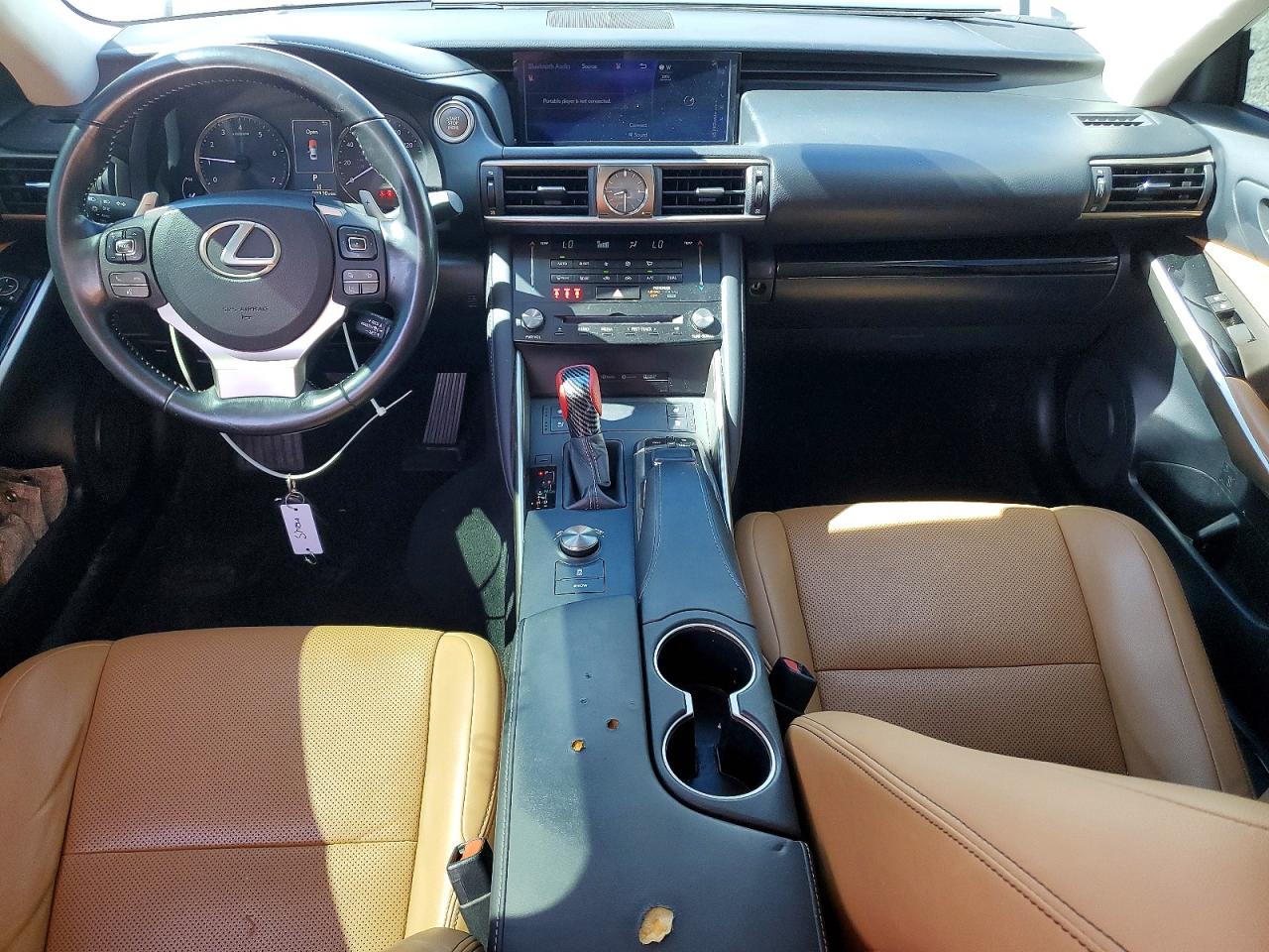 2017 LEXUS IS