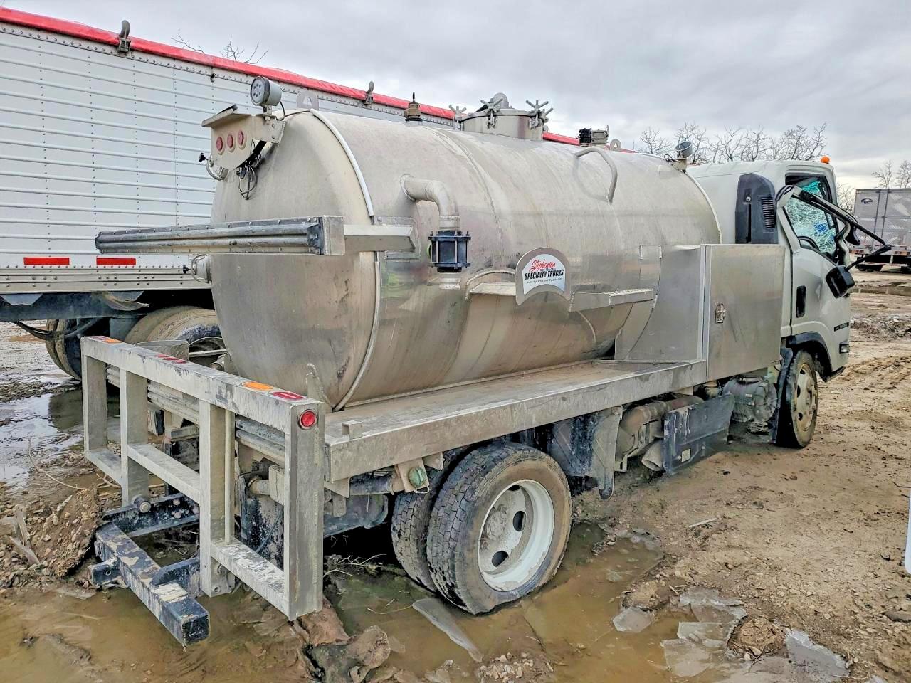 2022 ISUZU NPR