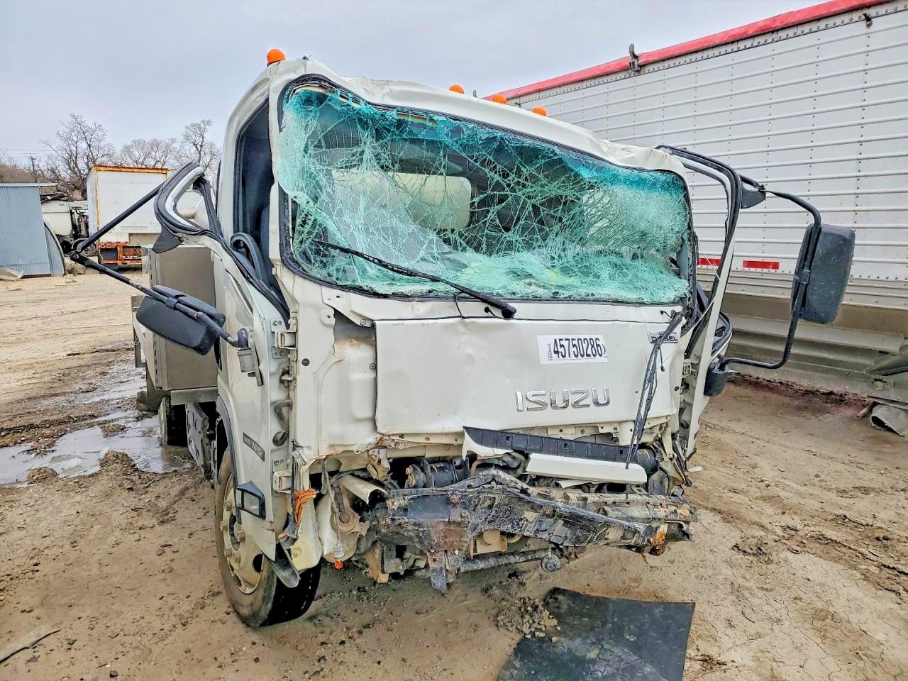 2022 ISUZU NPR