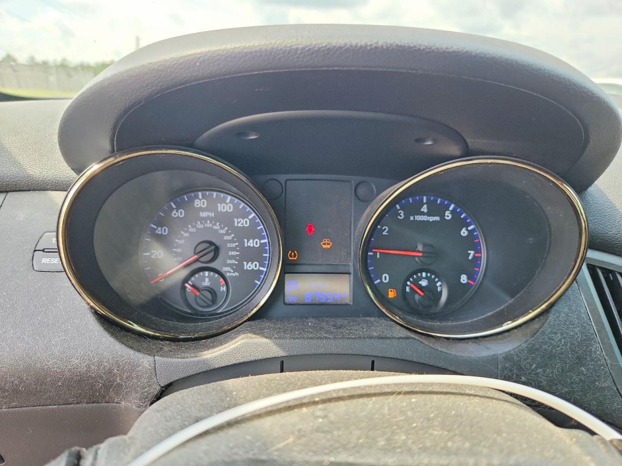 2011 HYUNDAI GENESIS