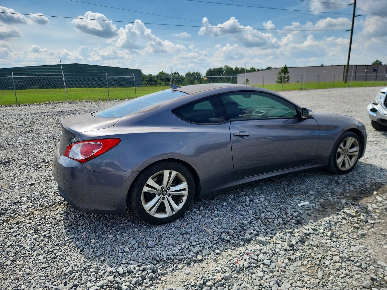 2011 HYUNDAI GENESIS