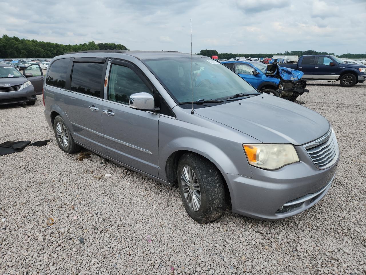 2014 CHRYSLER MINIVAN