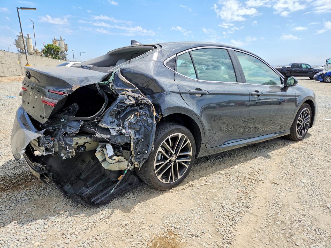 2026 TOYOTA CAMRY