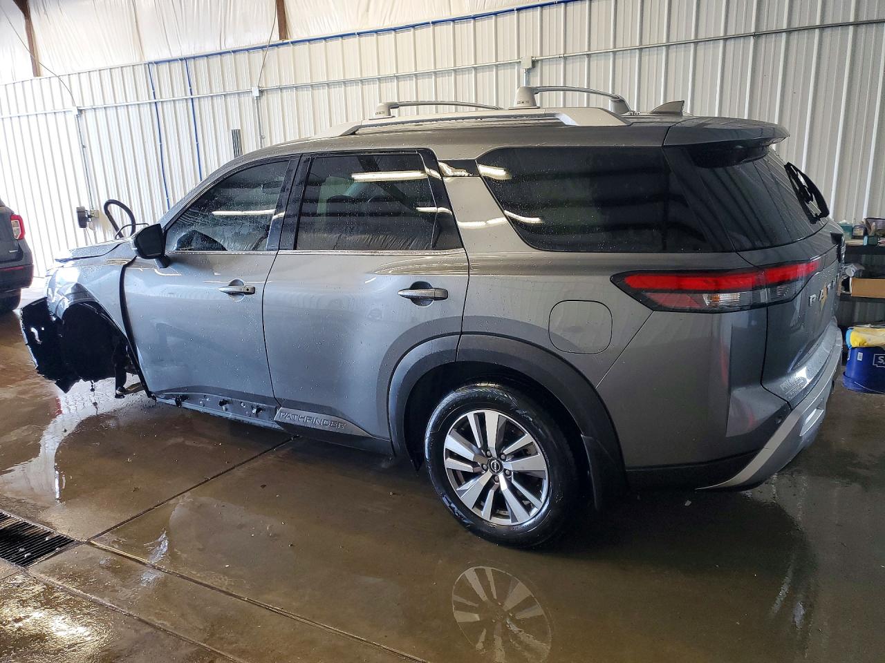 2022 NISSAN PATHFINDER