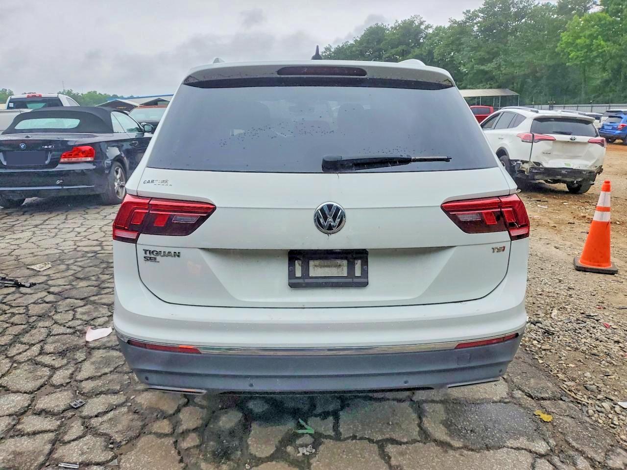 2018 VOLKSWAGEN TIGUAN
