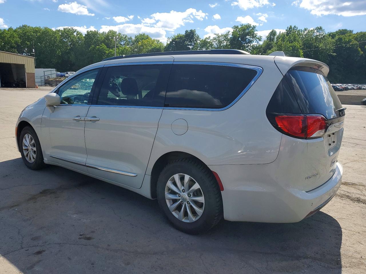2017 CHRYSLER PACIFICA