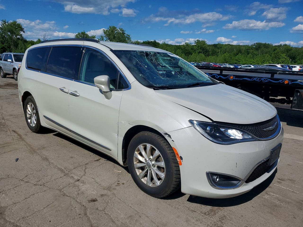 2017 CHRYSLER PACIFICA