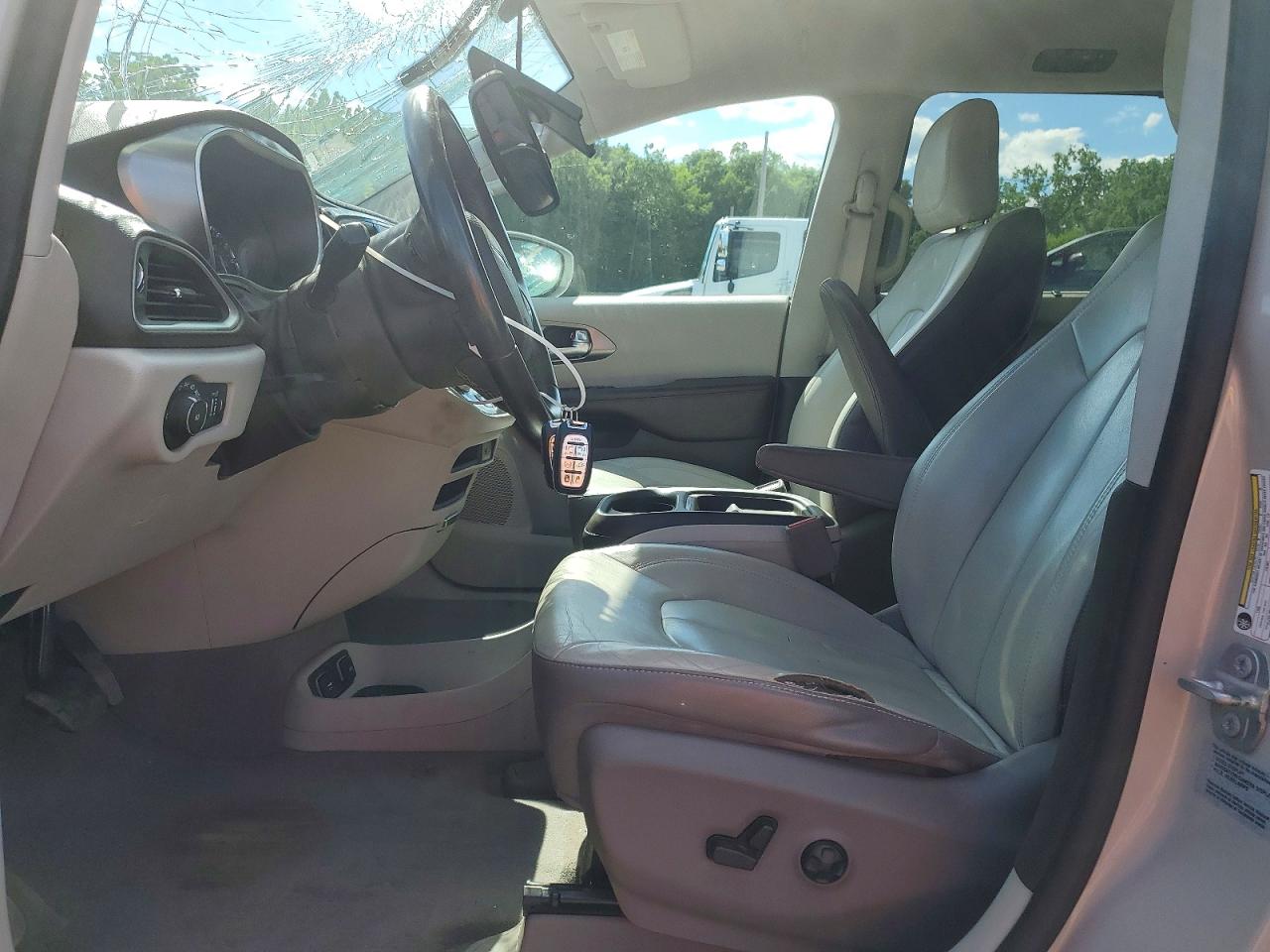 2017 CHRYSLER PACIFICA