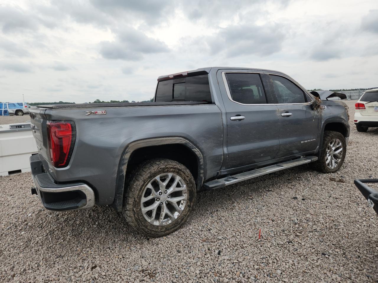 2021 GMC SIERRA