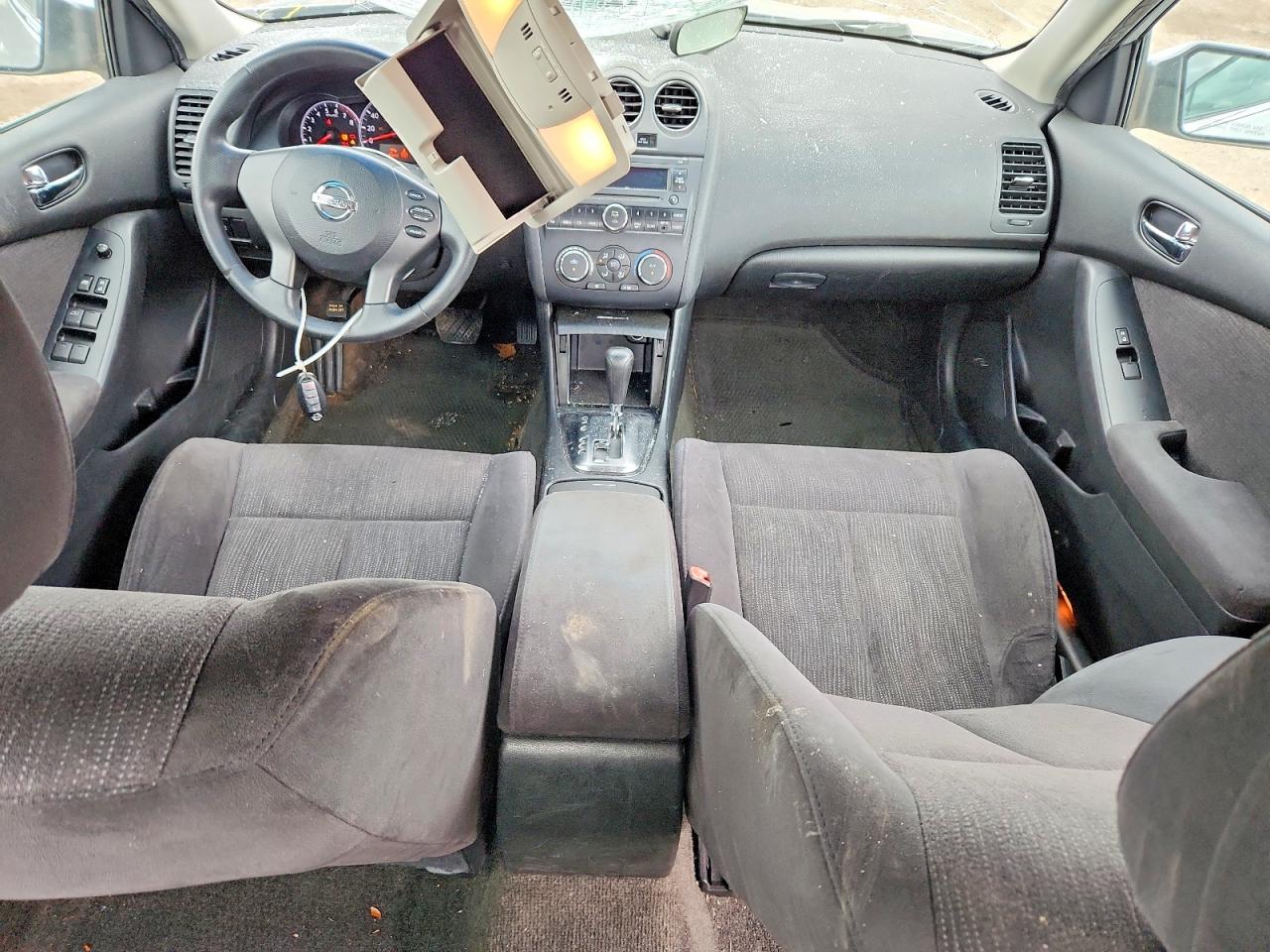 2010 NISSAN ALTIMA