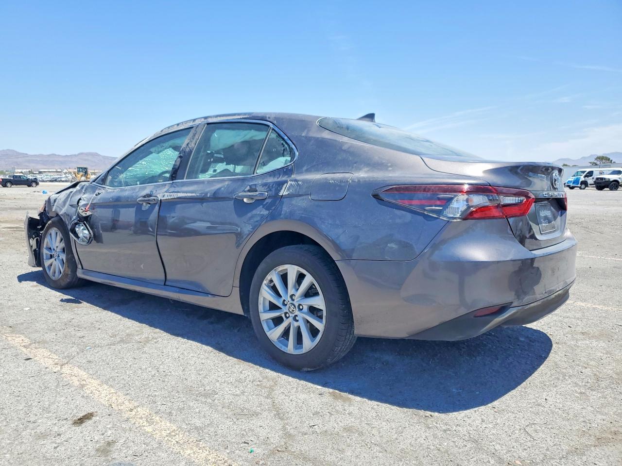 2024 TOYOTA CAMRY