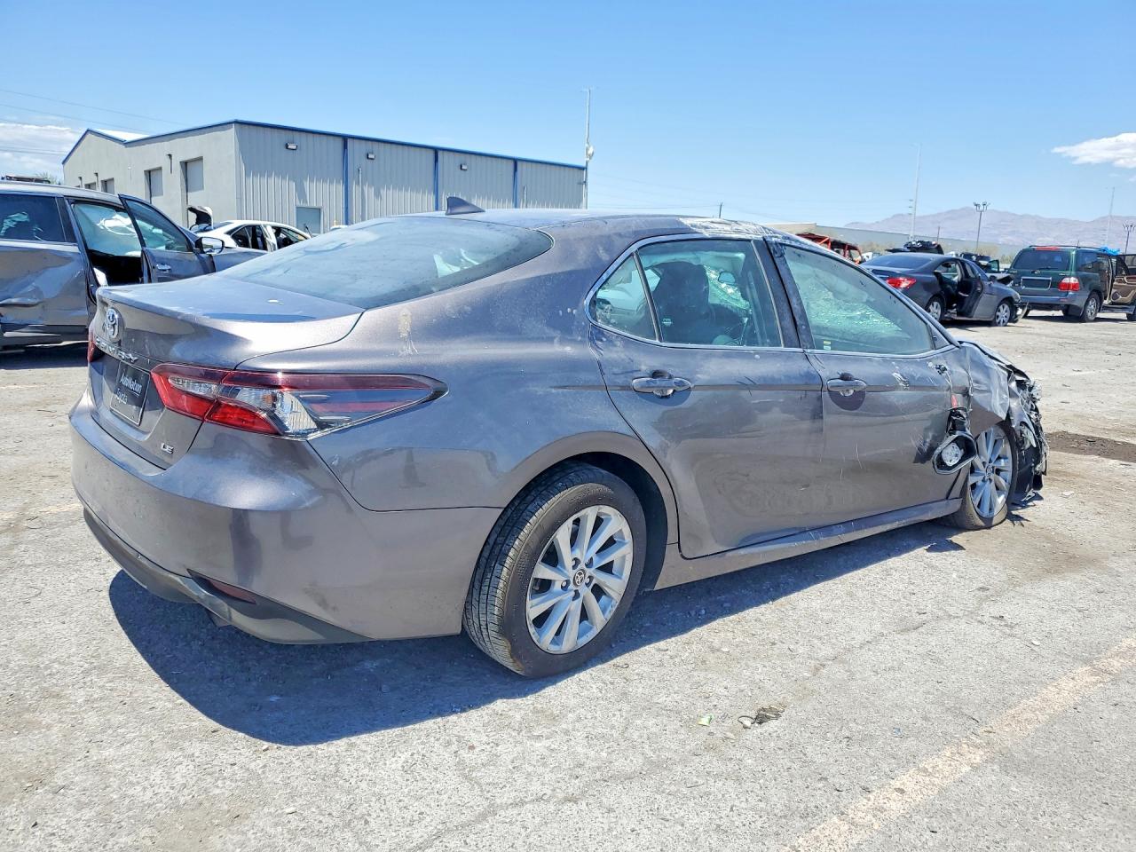 2024 TOYOTA CAMRY