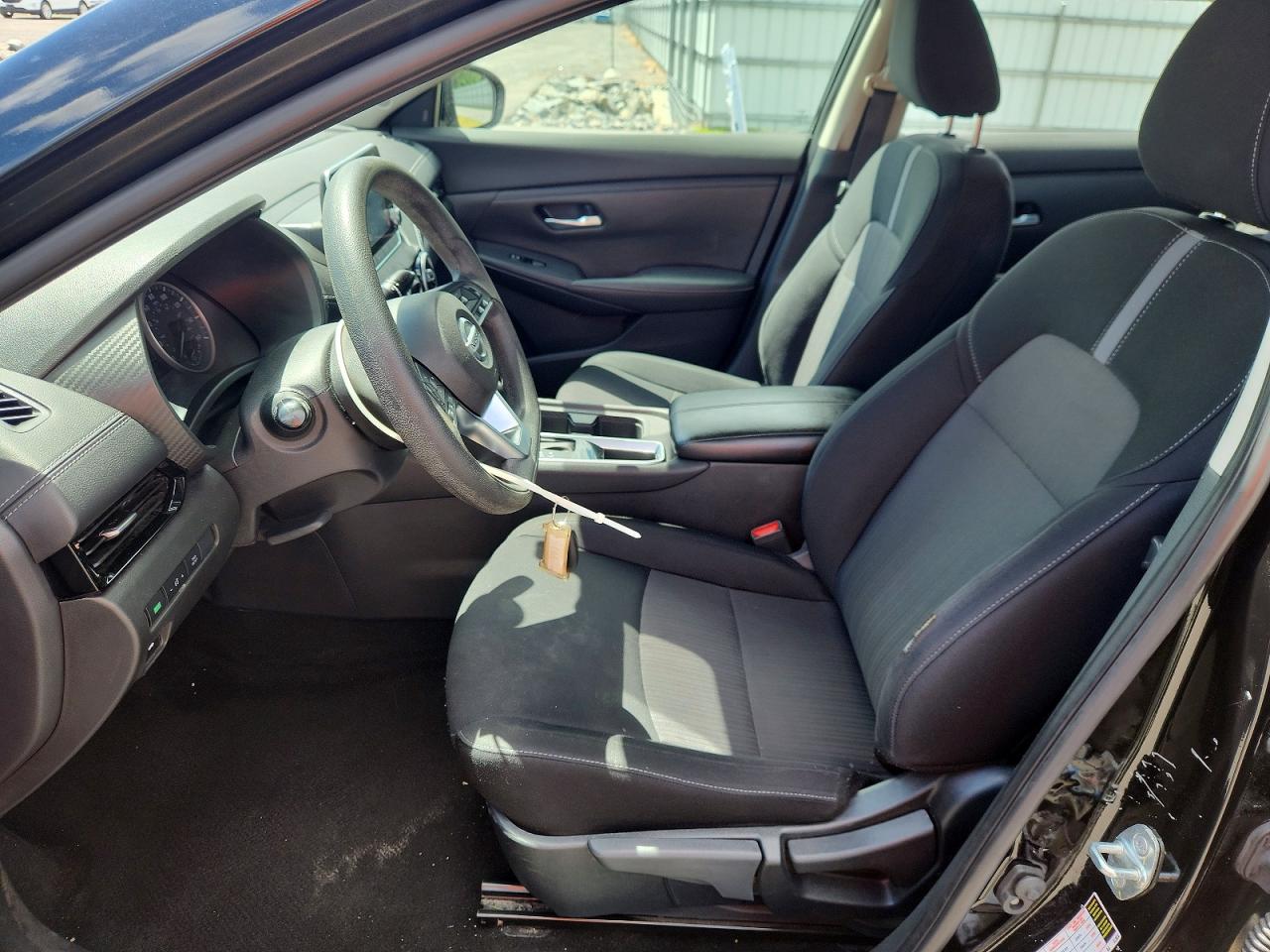 2023 NISSAN SENTRA