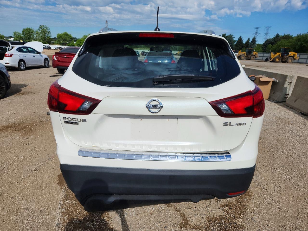 2017 NISSAN ROGUE