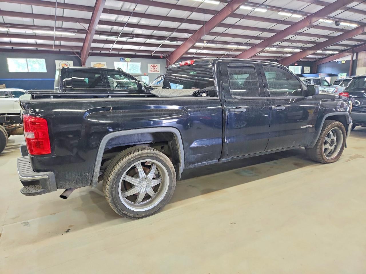 2015 GMC SIERRA