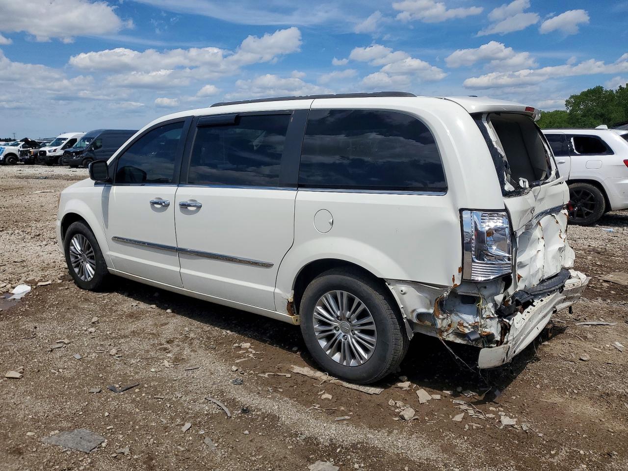 2013 CHRYSLER TOWN & C