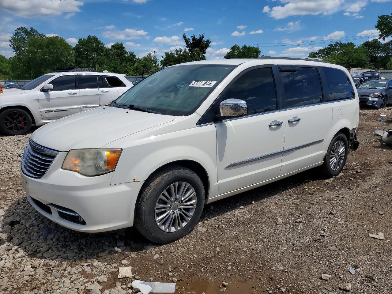 2013 CHRYSLER TOWN & C