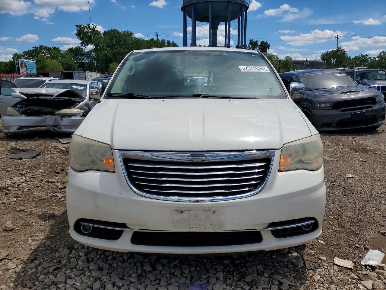 2013 CHRYSLER TOWN & C