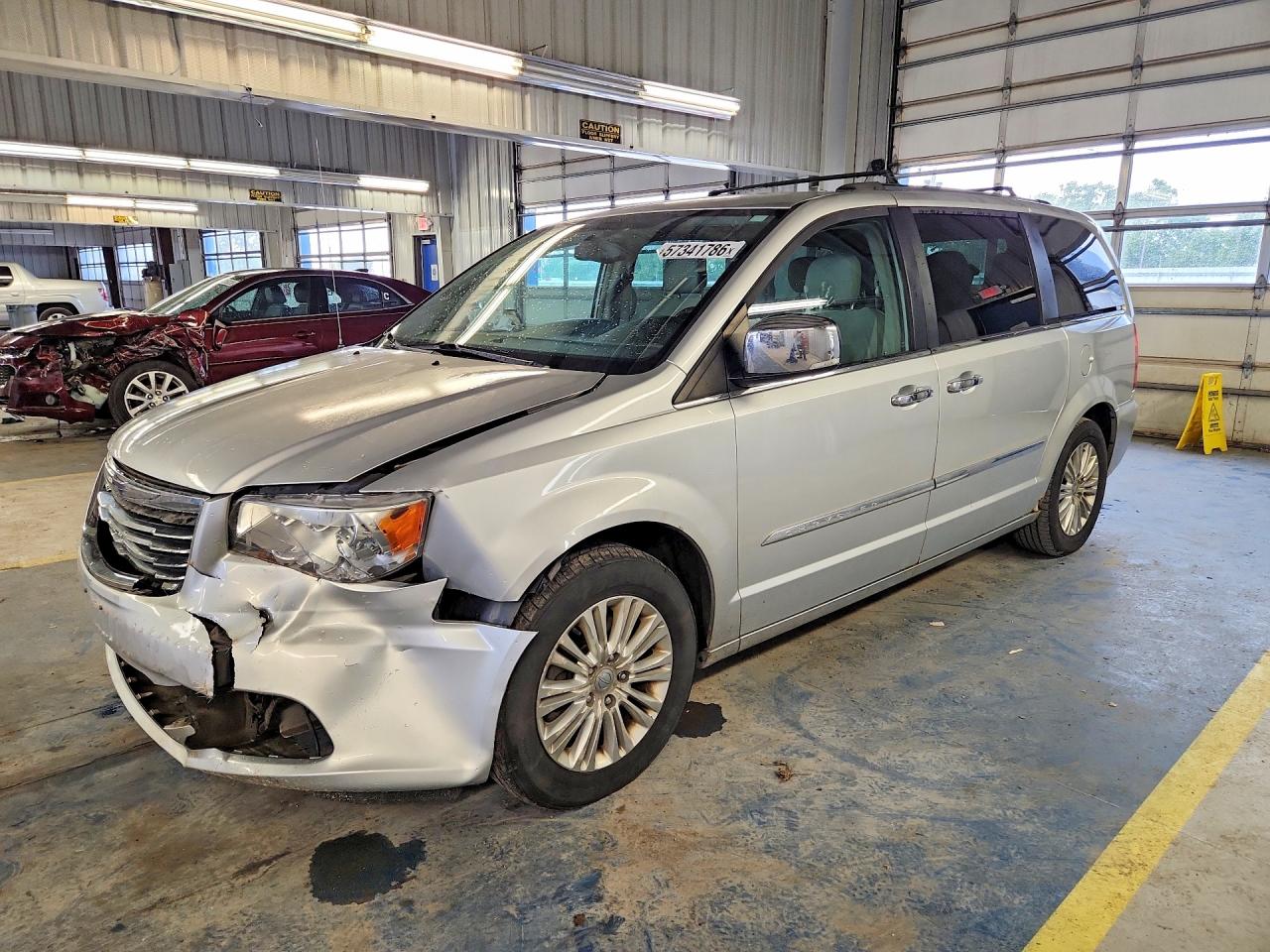 2012 CHRYSLER MINIVAN