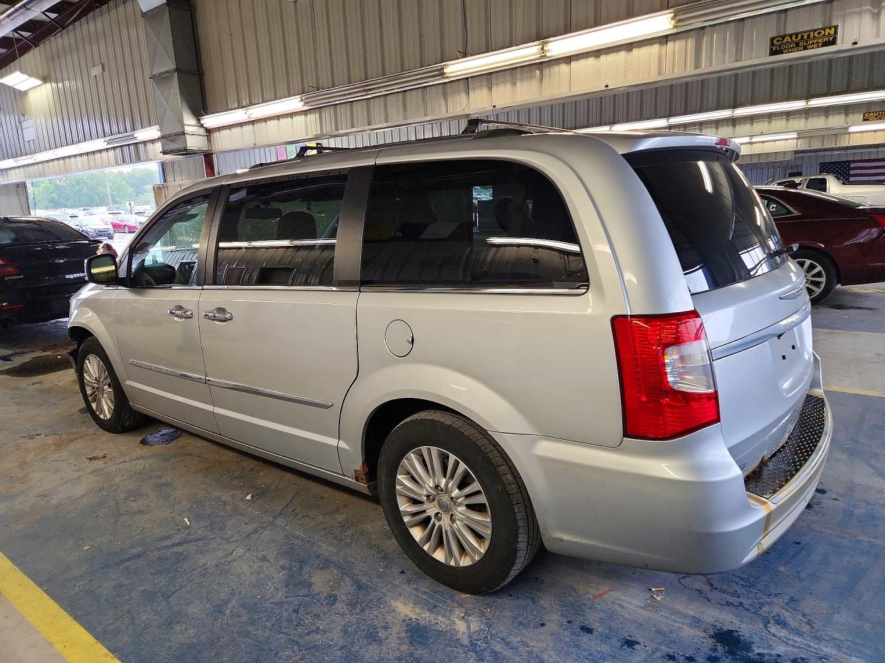 2012 CHRYSLER MINIVAN