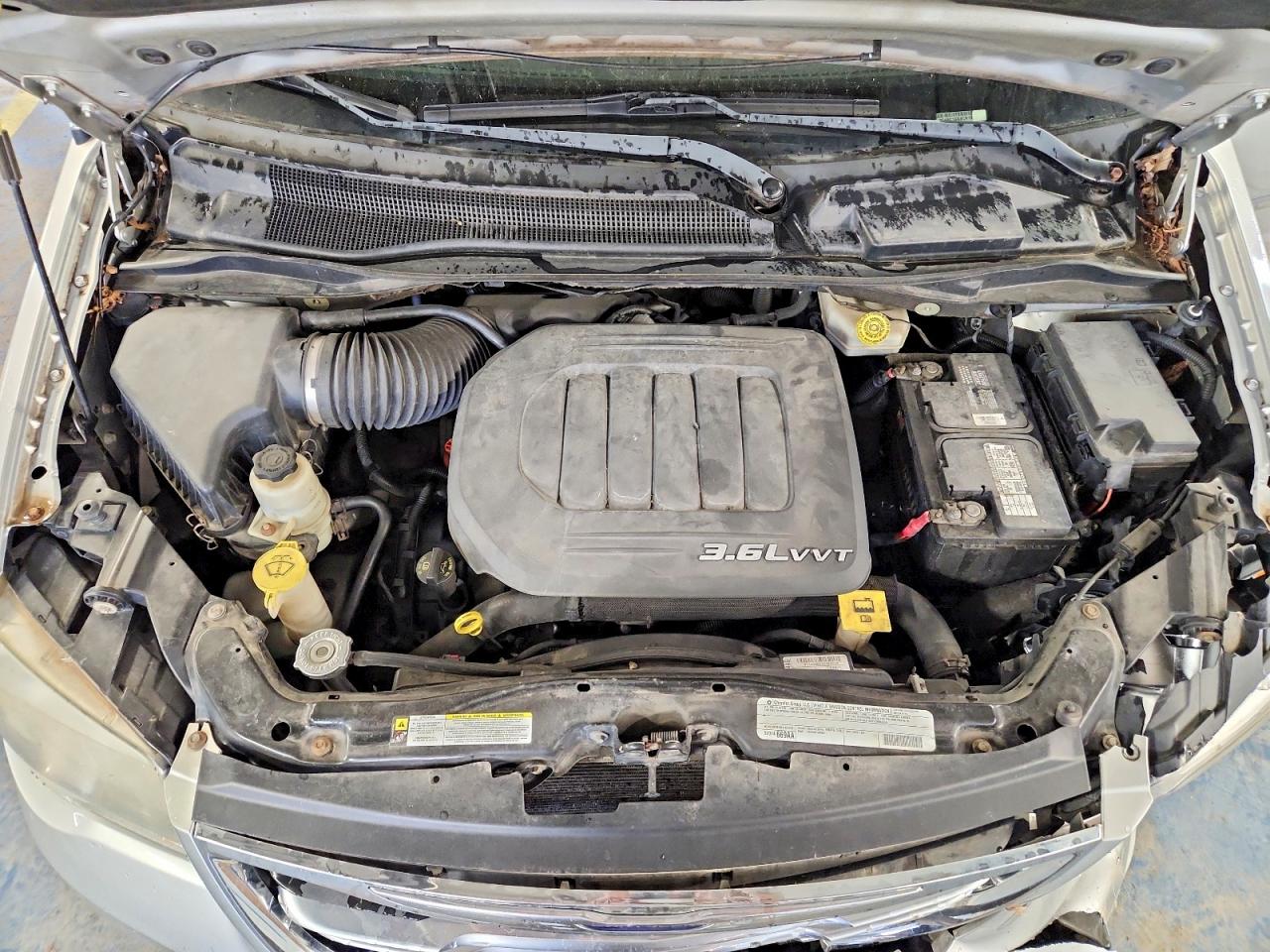 2012 CHRYSLER MINIVAN