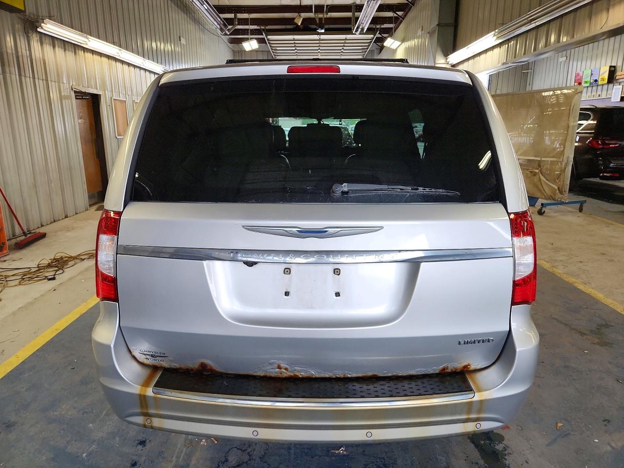 2012 CHRYSLER MINIVAN