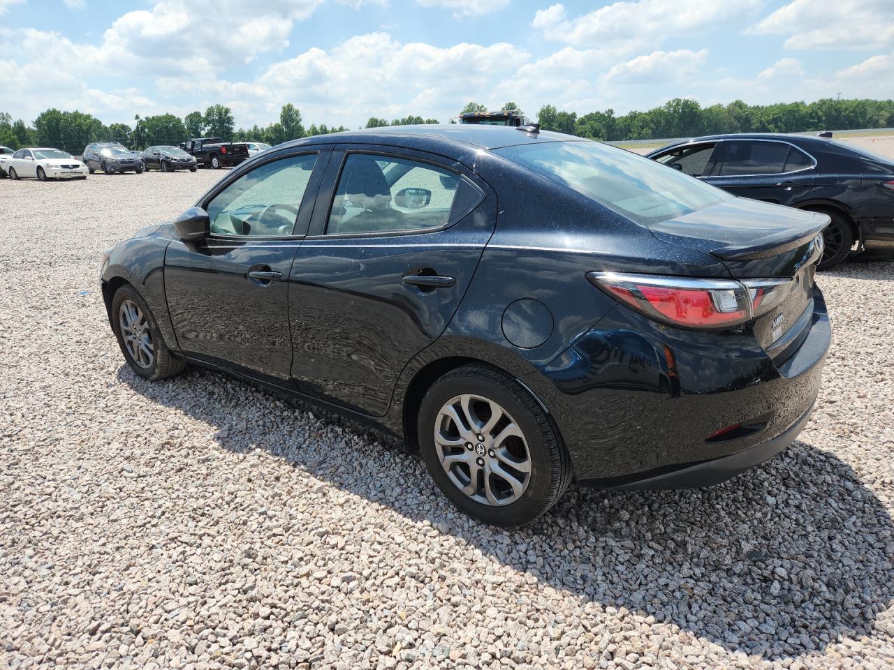 2019 TOYOTA YARIS