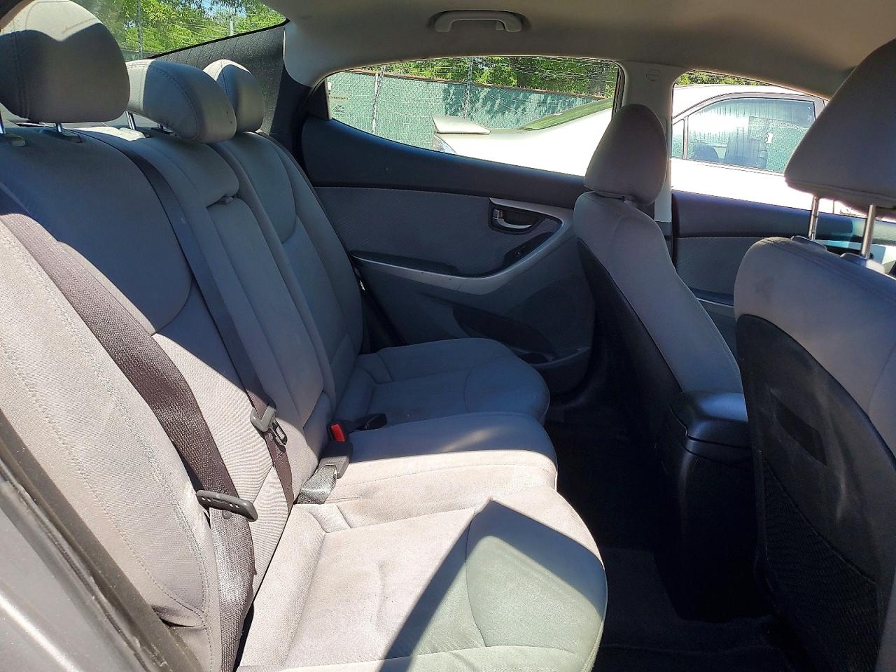2013 HYUNDAI ELANTRA
