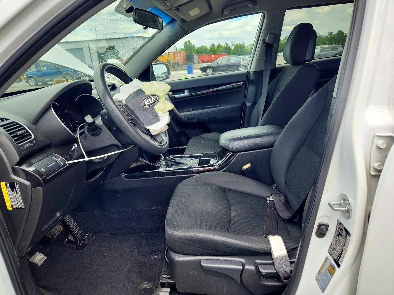 2015 KIA SORENTO