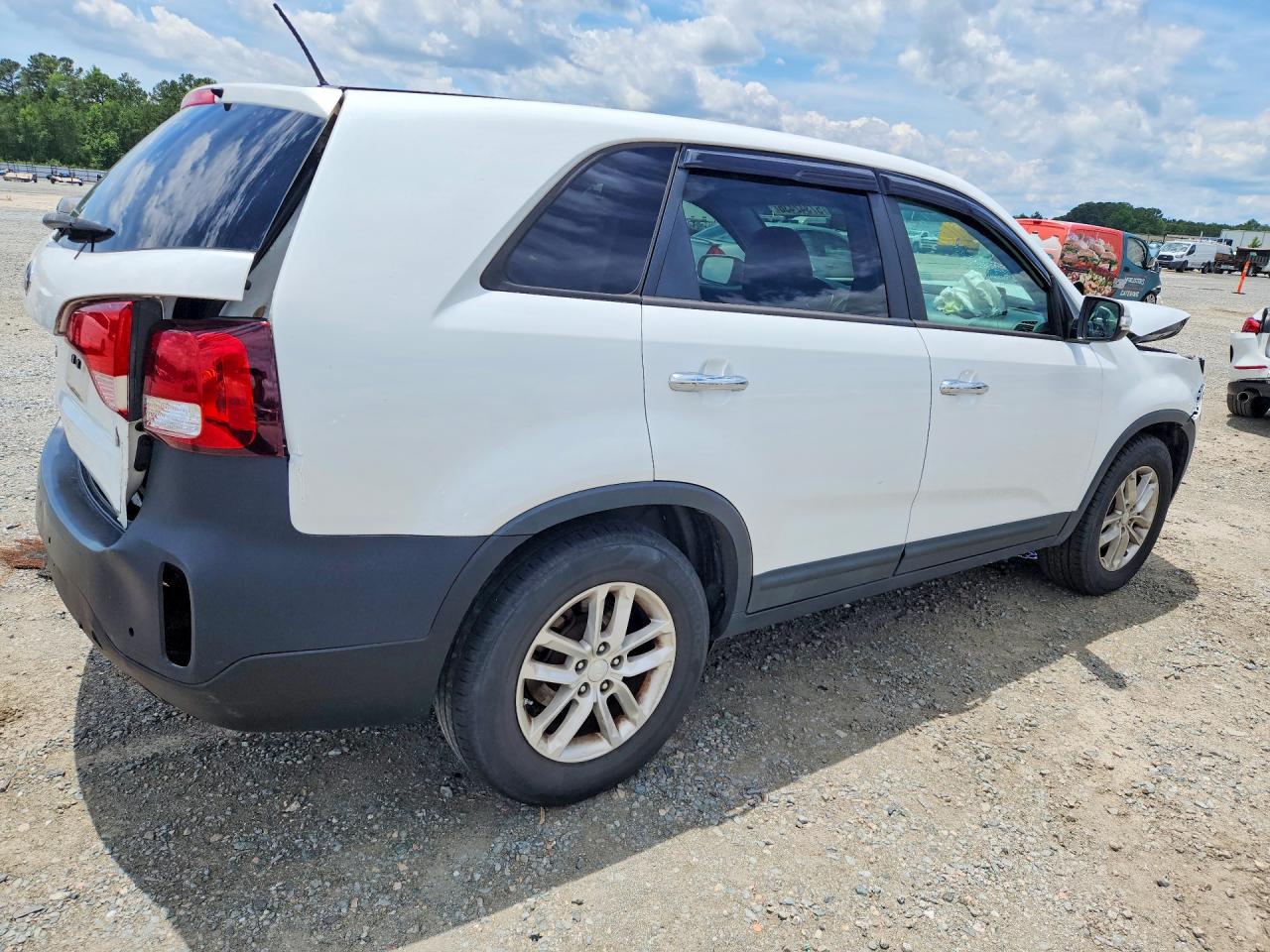 2015 KIA SORENTO