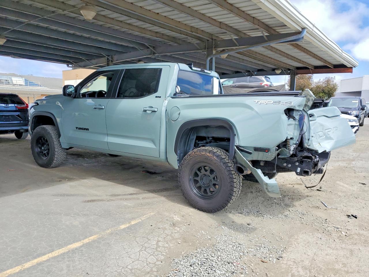 2024 TOYOTA TUNDRA