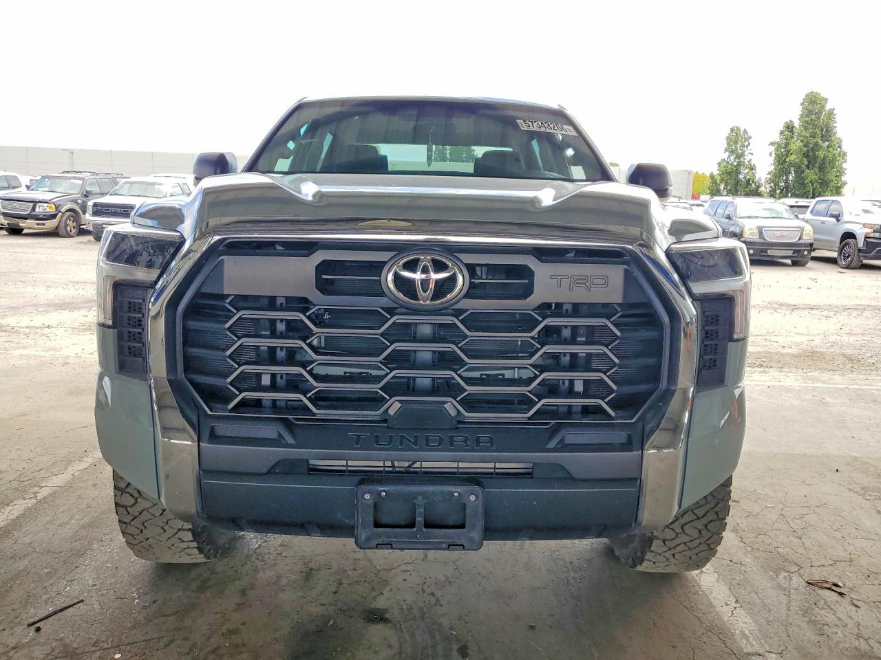 2024 TOYOTA TUNDRA
