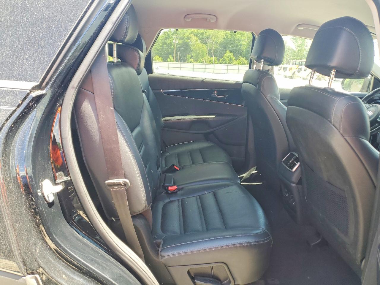 2017 KIA SORENTO
