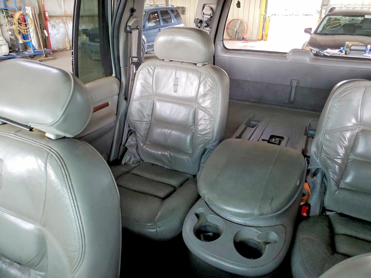 2000 LINCOLN NAVIGATOR