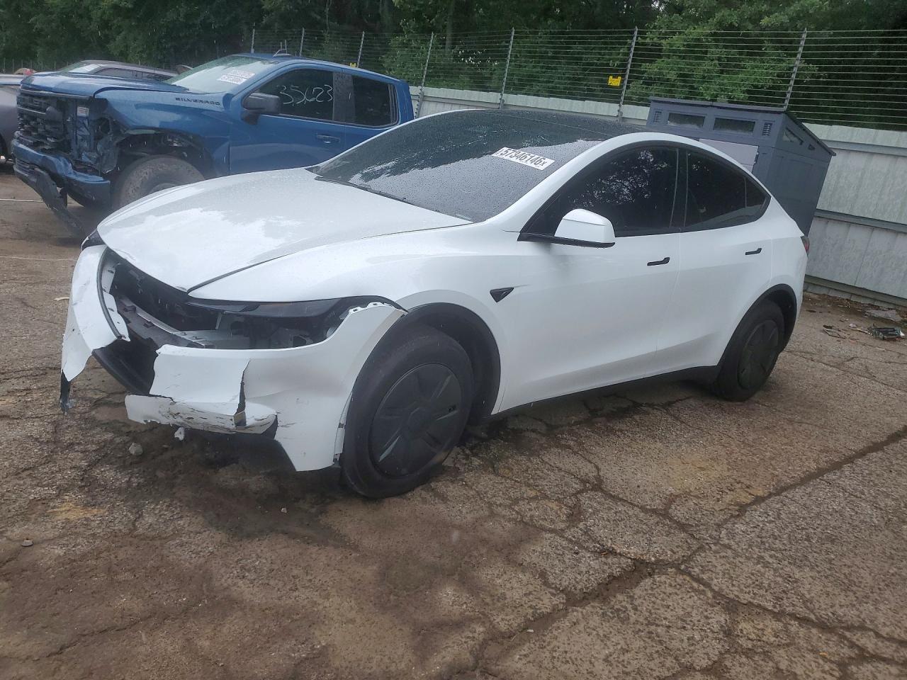 2026 TESLA MODEL Y