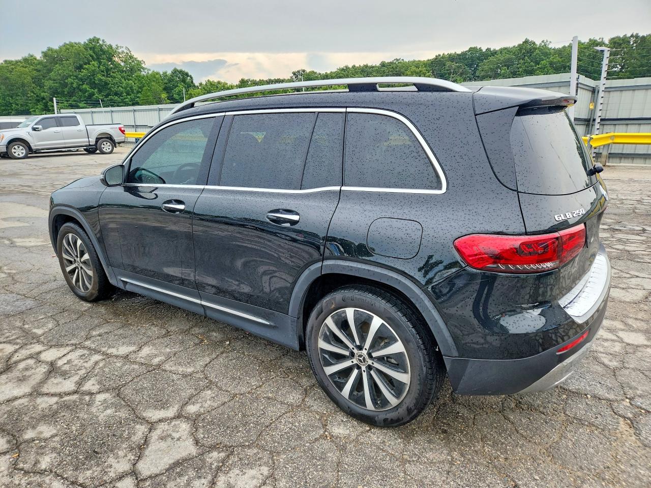 2022 MERCEDES-BENZ GLB-CLASS