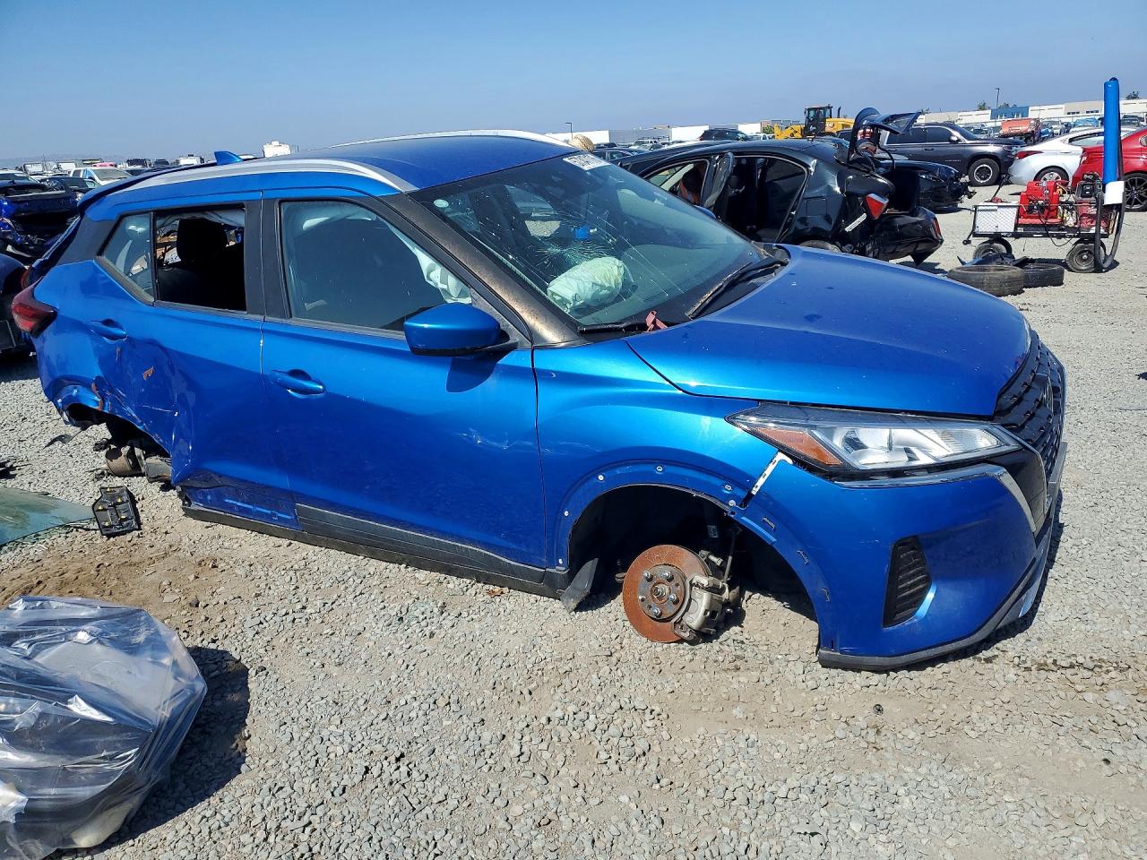 2021 NISSAN KICKS