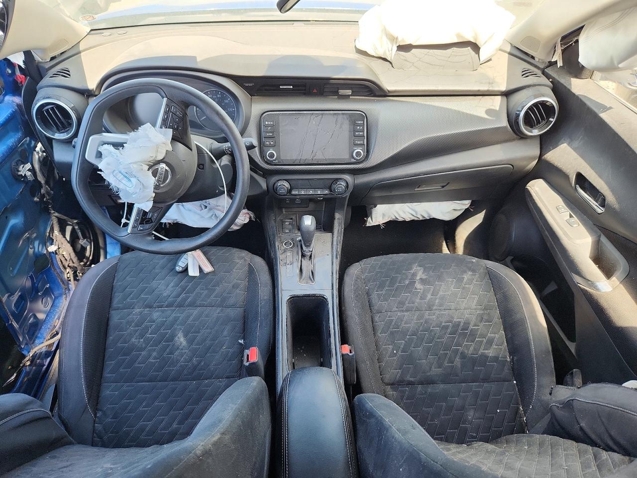 2021 NISSAN KICKS