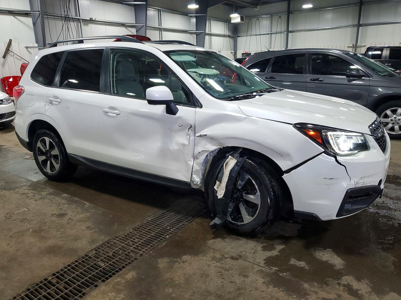 2017 SUBARU FORESTER