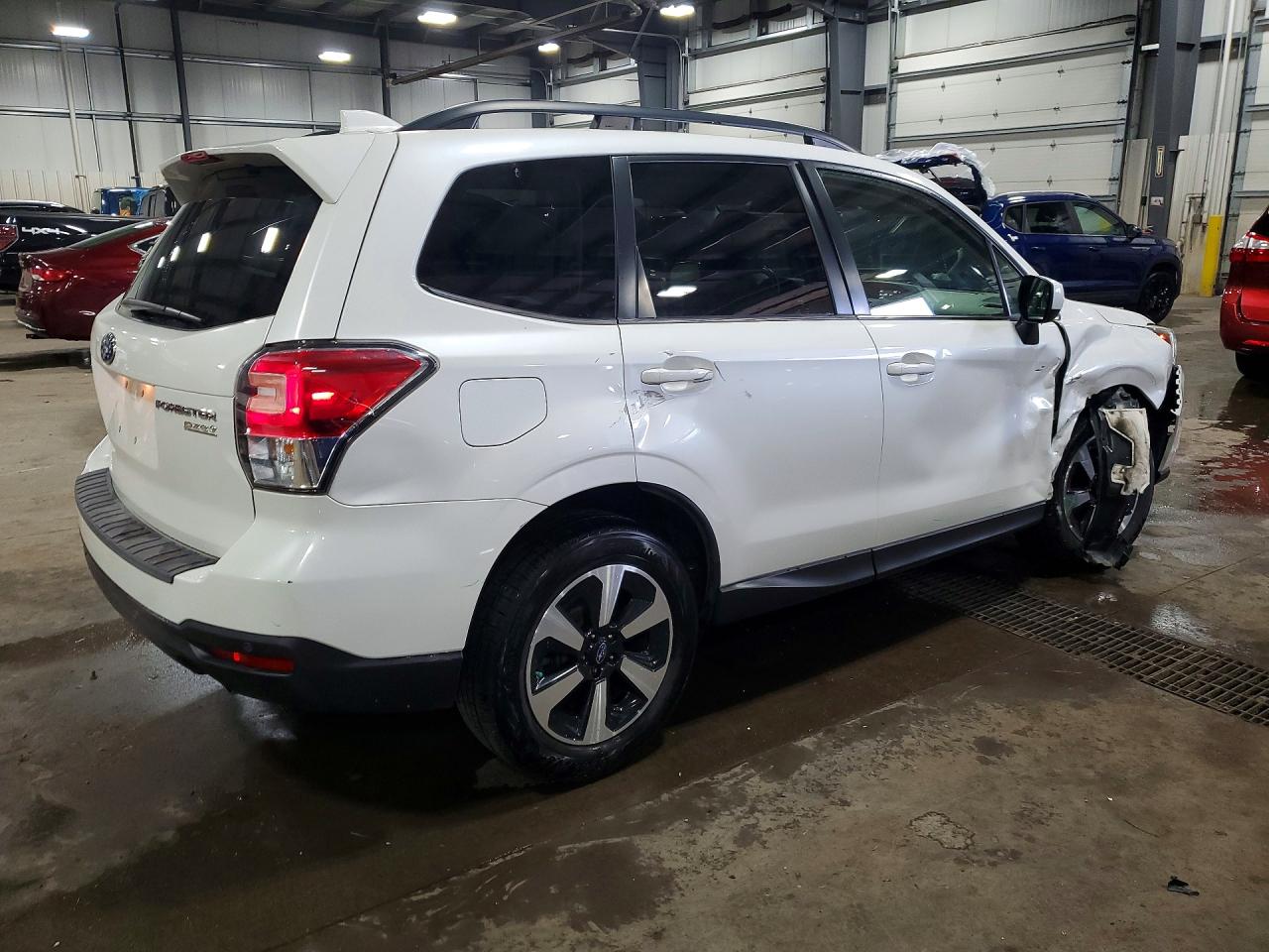 2017 SUBARU FORESTER