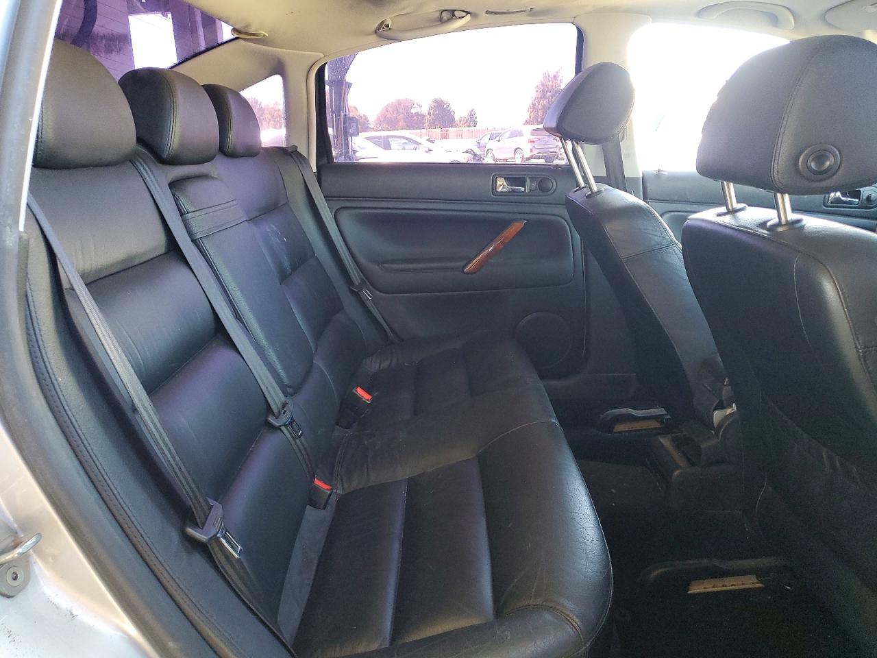 2000 VOLKSWAGEN PASSAT