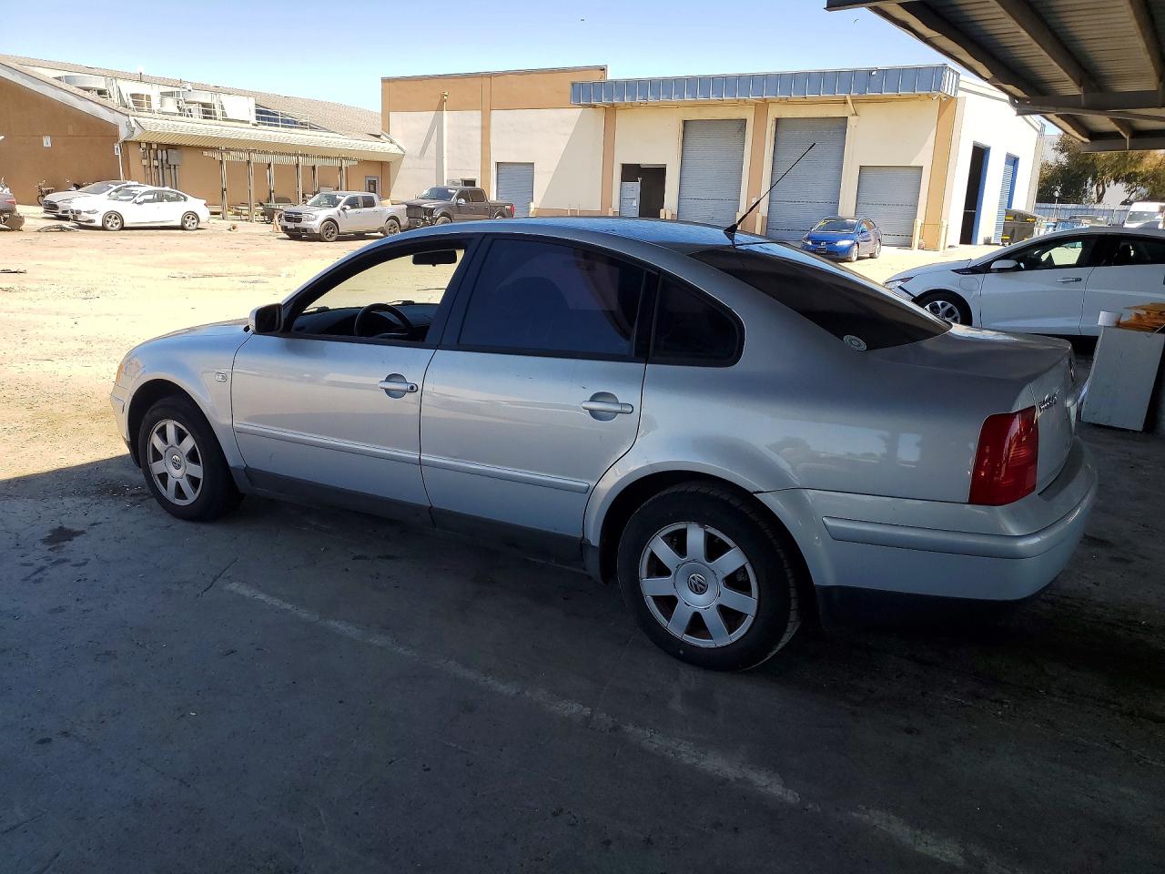 2000 VOLKSWAGEN PASSAT