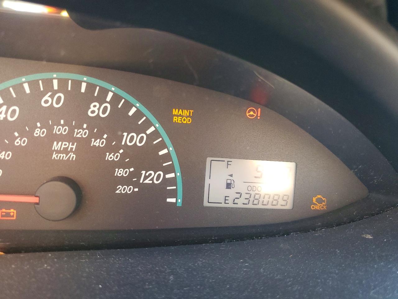 2010 TOYOTA YARIS