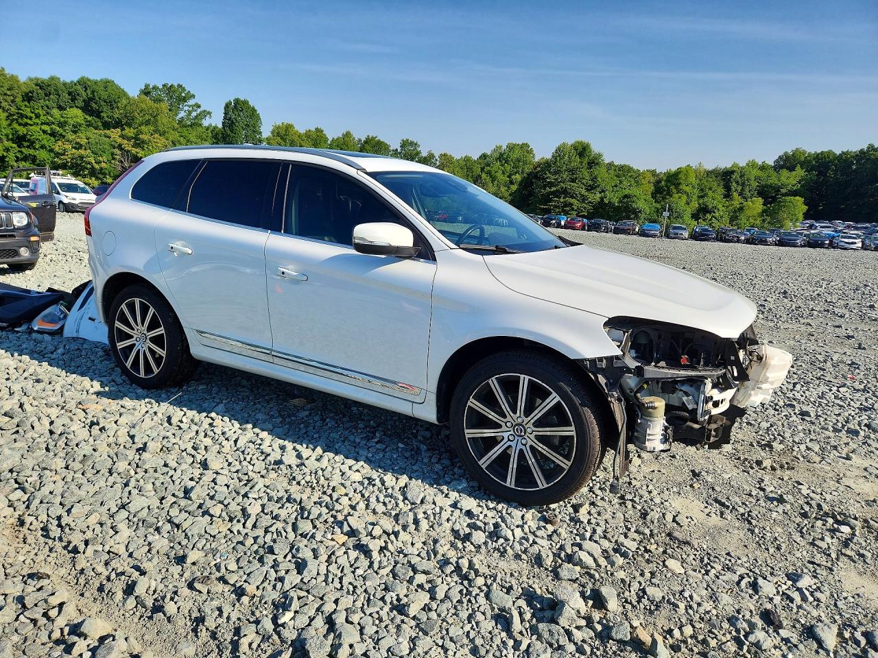 2017 VOLVO XC60