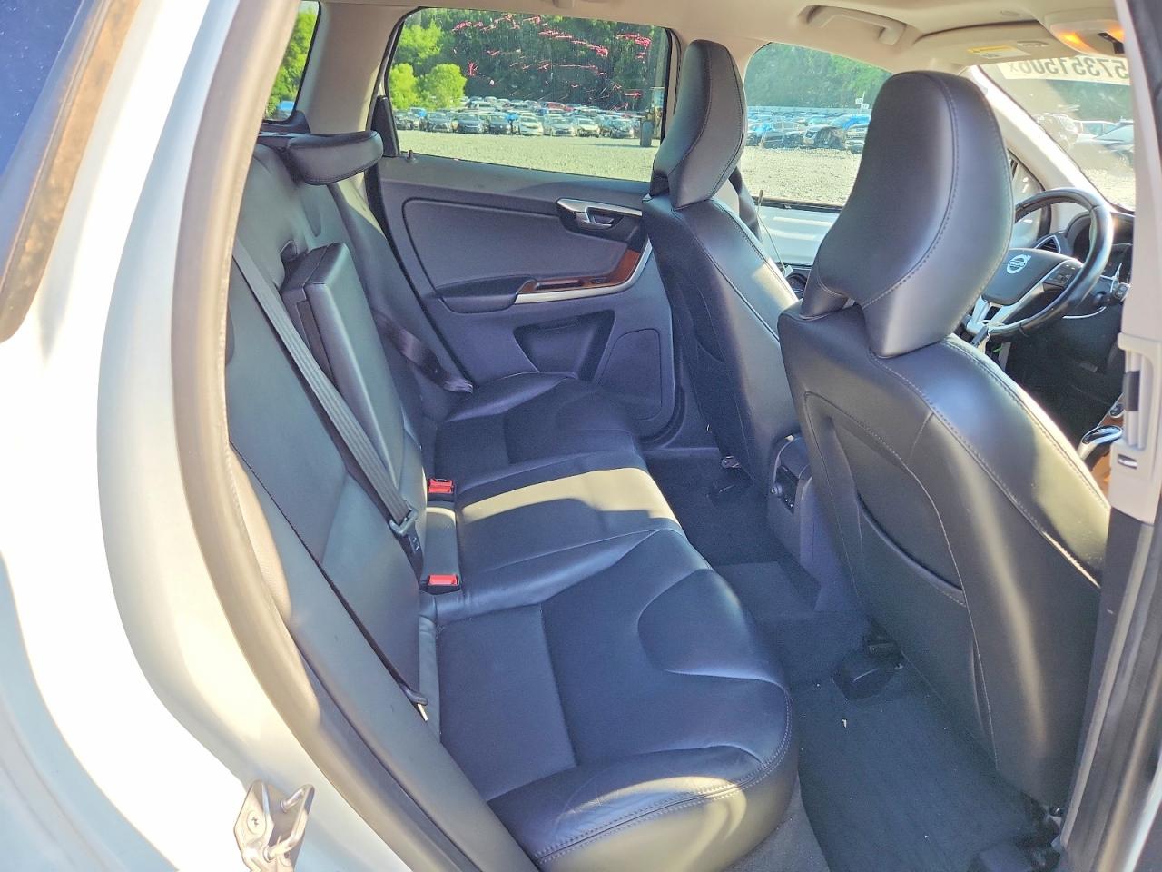 2017 VOLVO XC60