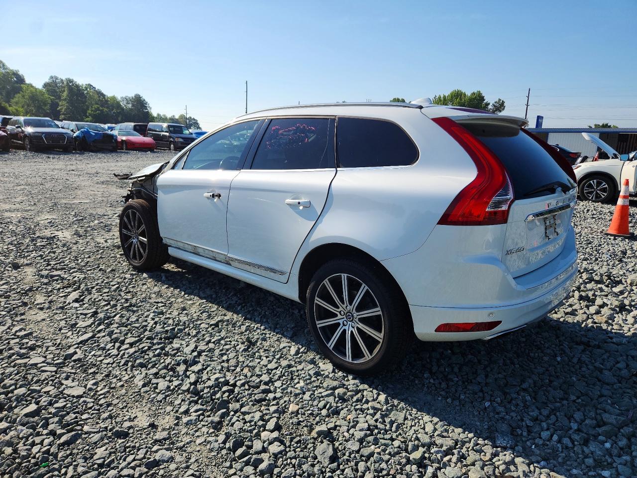 2017 VOLVO XC60