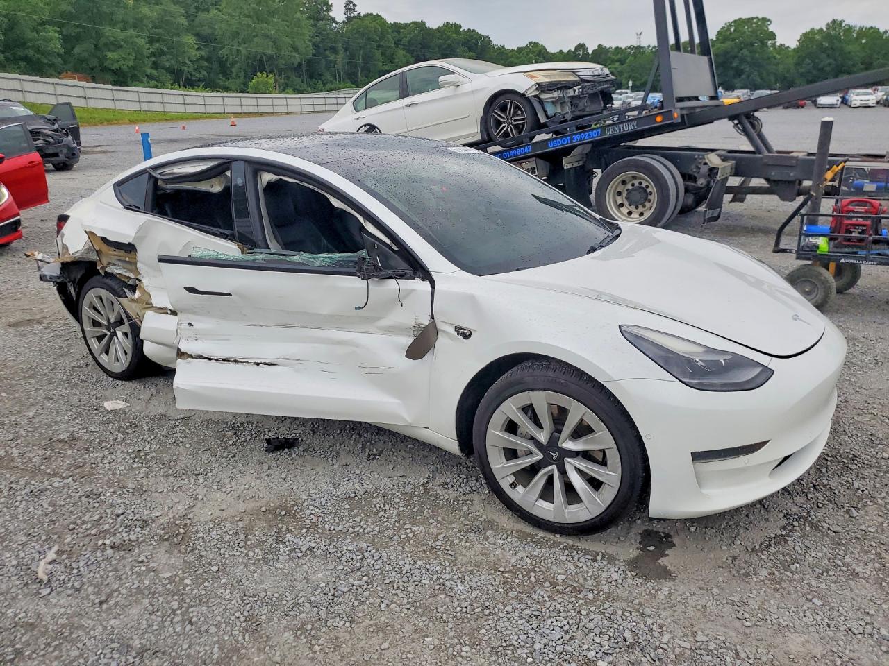 2021 TESLA MODEL 3