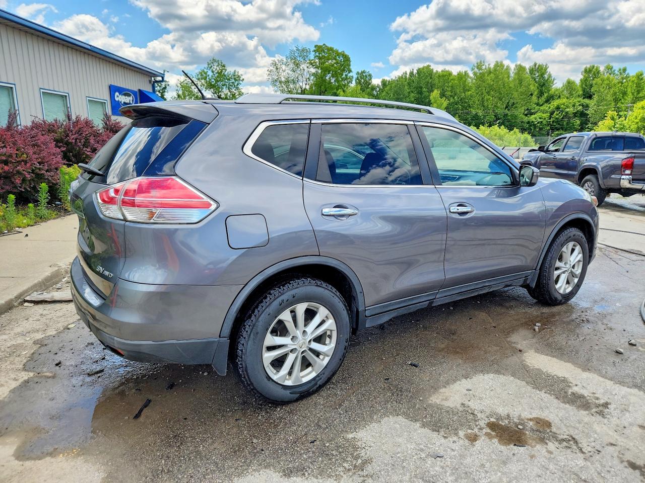 2016 NISSAN ROGUE