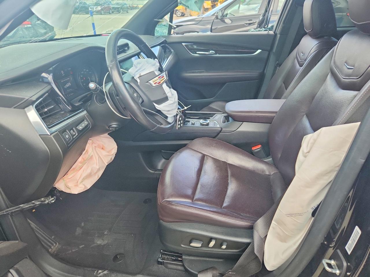 2022 CADILLAC XT6